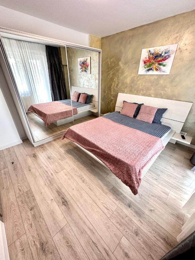 Mega Rossa Residence Bucharest Luaran gambar